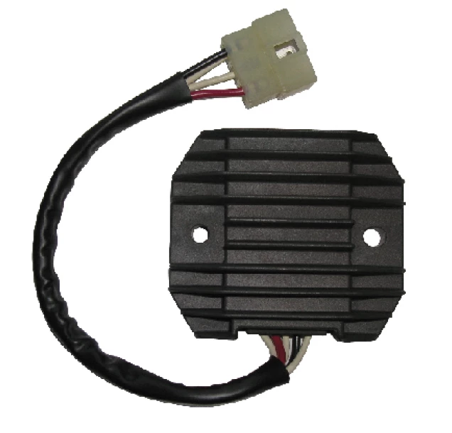 Régulateur YAMAHA FZS 600 02/03 3 Régulateur YAMAHA FZS 600 02/03